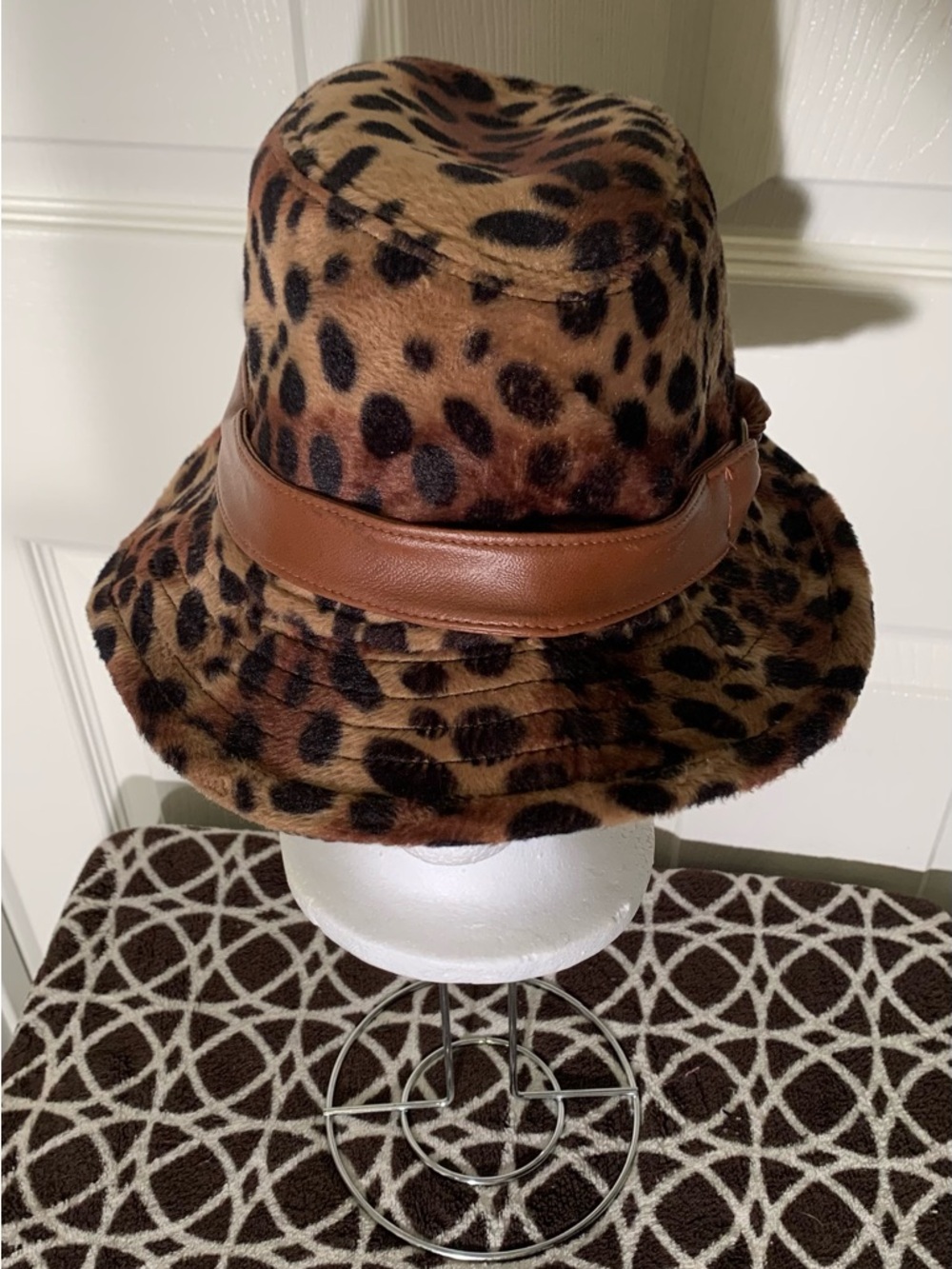 Faux leather & fur Jaguar Print Bucket Hat